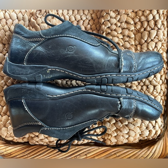 Born men’s size 10 retro lace ups black with brown stitching - Picture 3 of 9